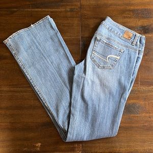 American eagle, artist stretch. Size 8 x-long.